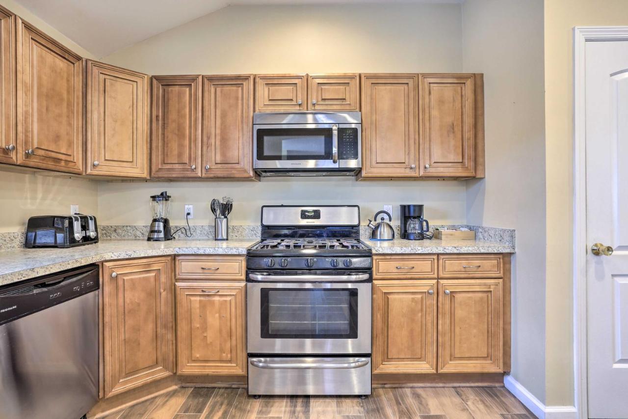 Ideally Located Glen Cove Apartment! Εξωτερικό φωτογραφία