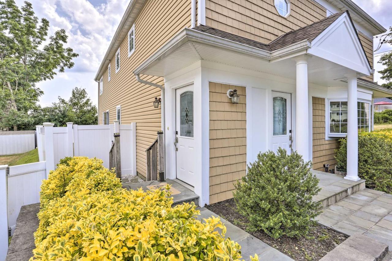 Ideally Located Glen Cove Apartment! Εξωτερικό φωτογραφία